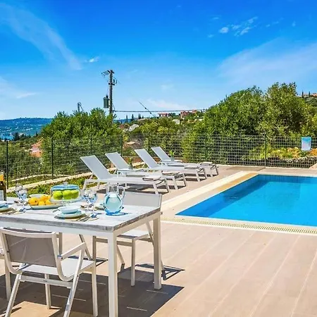 Lourdata Sleeps 5 Pool Air Con Wifi Lourdata (Kefalonia)